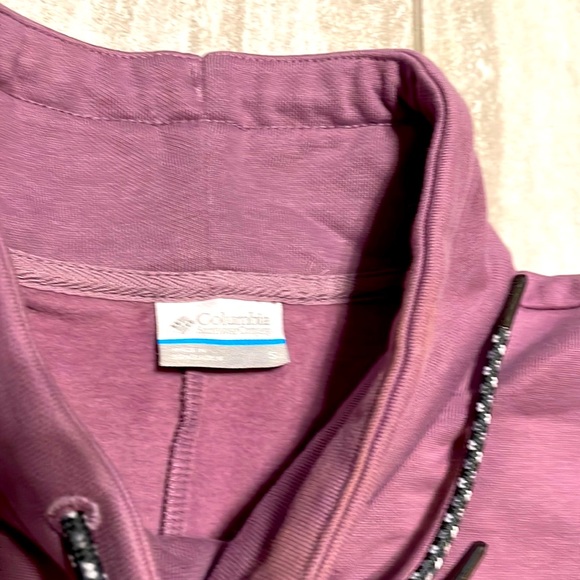 Columbia Women’s Sunday Summit Oversized Funnel Sweatshirt Size Small - Picture 9 of 9